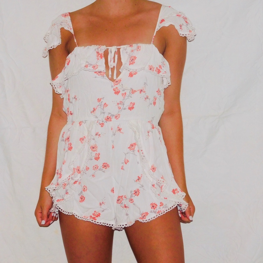 White Floral Ruffle Romper